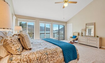 House, Multiple Beds, Pool Access (LAKE Allure)