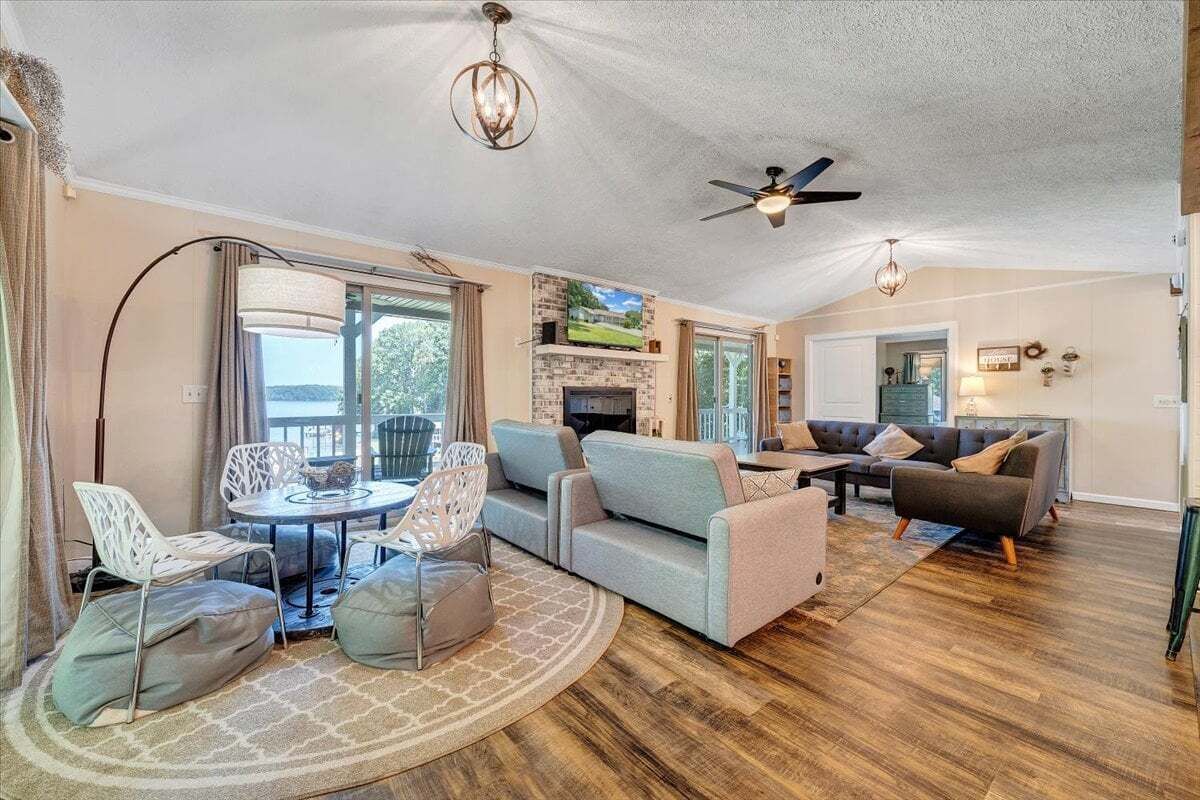 獨棟房屋, 多張床, 熱水浴缸 (LAKE Kelly Kove) | 起居區