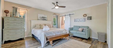 ハウス ベッド (複数台) スパ浴槽 (LAKE Kelly Kove)