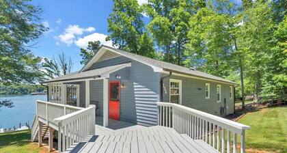 Lake Breeze - Private Dock and Hot tub
