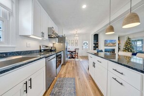 Hus, flere senger, spabadekar (LAKE Breeze) | Eget kjøkken