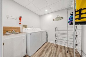 House, Multiple Beds, Hot Tub (LAKEside Sunsets) | Laundry - Lakeside Sunsets - Private Dock, Hot Tub & Firepit (Moneta)