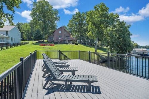 Pine Knob Point - Lakehouse w/ Private Dock