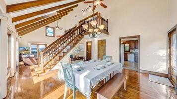 House, Multiple Beds, Patio (LAKE Pine Knob Point) | Interior