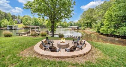Cape Cottage - Private Dock & Fire Pit