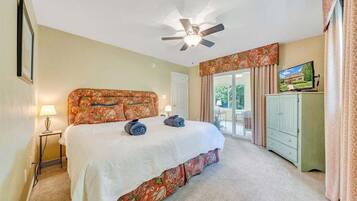 House, Multiple Beds, Kitchen (LAKE Cape Cottage)