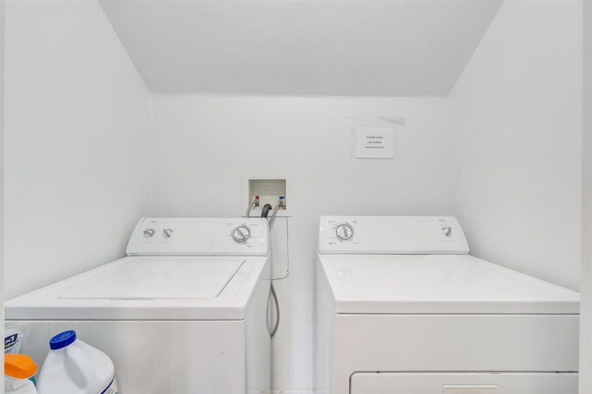 House, Multiple Beds, Kitchen (LAKE Cape Cottage) | Laundry