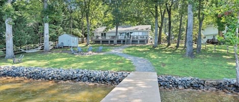 숙박 시설 구내