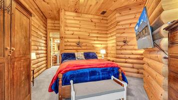 House, Multiple Beds, Hot Tub (LAKE Liberty Pines)