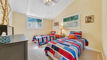 House, Multiple Beds, Patio (LAKE Pleasant)