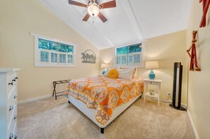 Room - Lake Pleasant - Lakefront, Private Dock, Game Room (Huddleston)