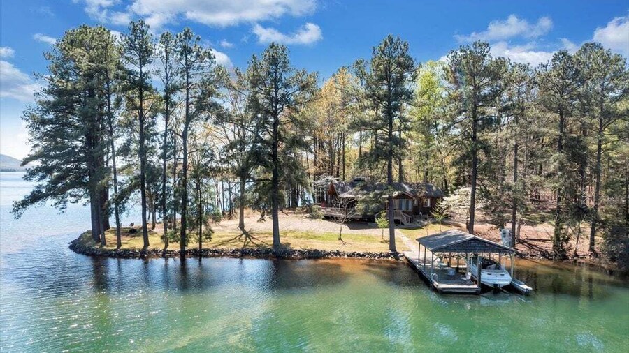 Lake Harmony - Lakefront Home w/ Private Dock, & Fire Pit