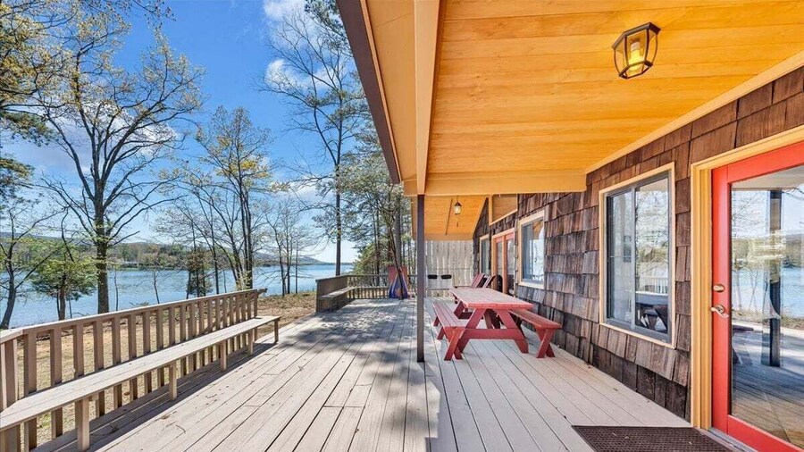 Lake Harmony - Lakefront Home w/ Private Dock, & Fire Pit