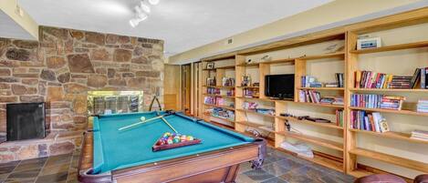 غرفة الألعاب