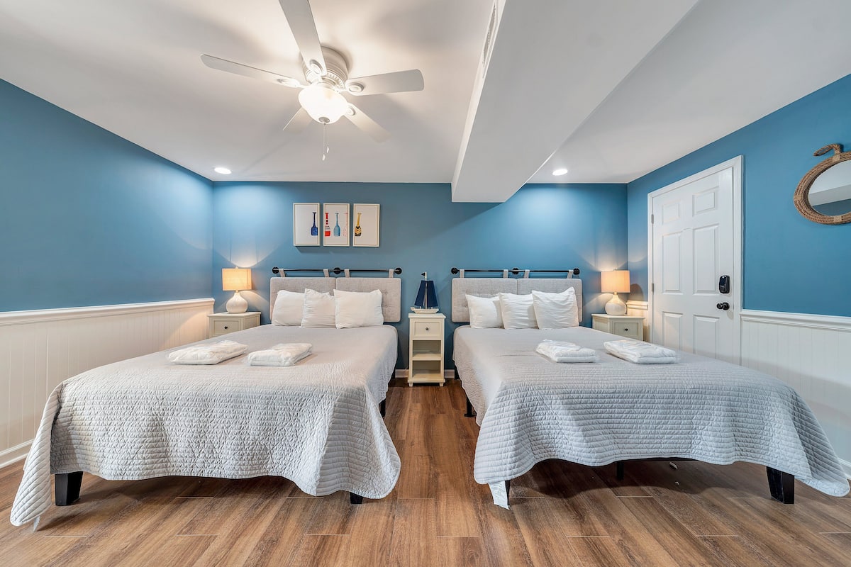 單棟房屋, 多張床, 熱水浴缸 (LAKE Emerald Shores)