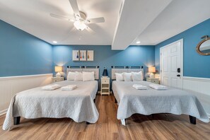 House, Multiple Beds, Hot Tub (LAKE Emerald Shores) | 4 bedrooms, individually decorated, individually furnished, bed sheets - Emerald Shores - Lakefront, Private Dock & Fire Pit (Moneta)