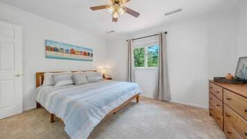 House, Multiple Beds, Hot Tub (LAKE Emerald Shores) | View from room