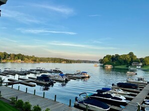 Marina - Lake Stardust - Condo With Pool ! Pet Friendly (Moneta)