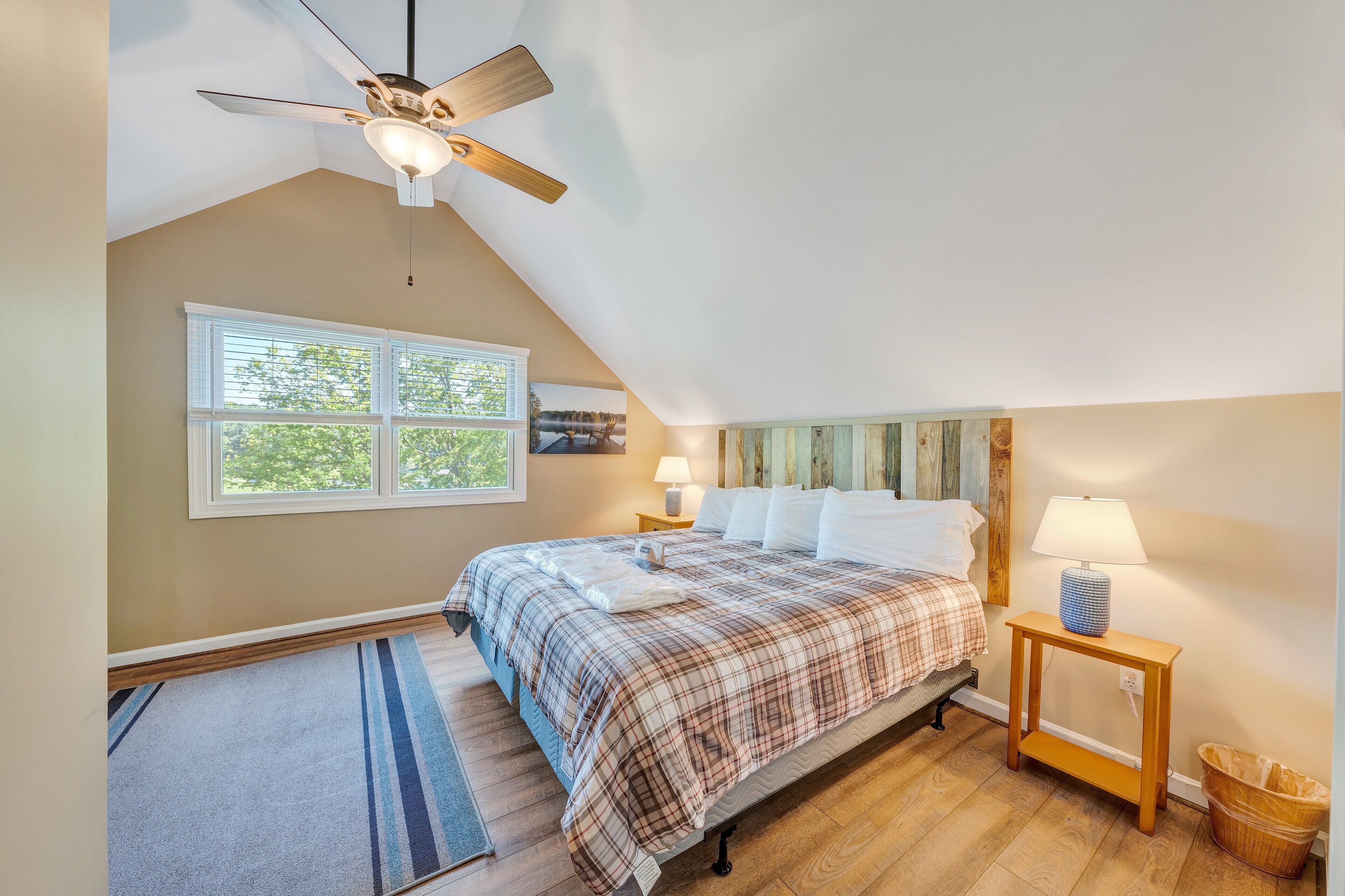 House, Multiple Beds, Hot Tub (LAKE Sunrise Retreat) | View from room