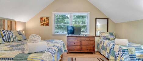 Maison, Plusieurs lits, baignoire Ă remous (LAKE Sunrise Retreat)