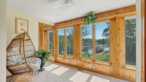 Hus, flere senger, terrasse (LAKE Stargaze) | Innvendig