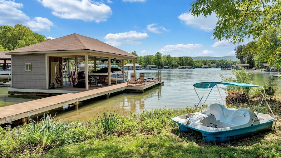 Stargaze - Lakefront With Private Dock