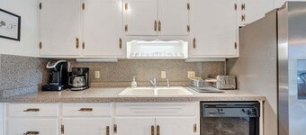 Thomwells Family Affair - Private Dock, Sleeps 18!