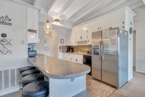 Rumah, Beberapa Tempat Tidur, patio (LAKE Thomwells Family Affair) | Dapur pribadi