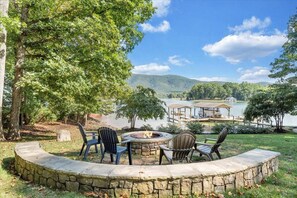 Fireplace - Thomwells Family Affair - Private Dock, Sleeps 18! (Penhook)