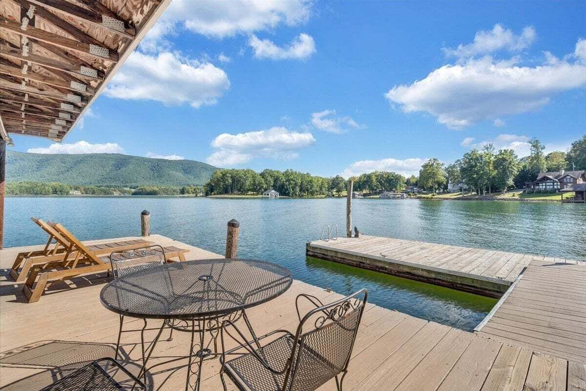 Khu ẩm thực ngoài trời