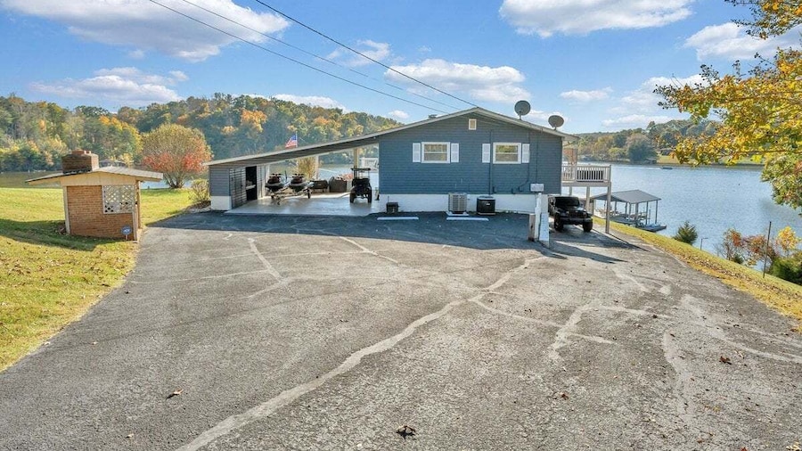 Paradise Point - Lakefront Home With Private Dock!