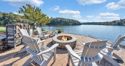 Paradise Point - Lakefront Home With Private Dock!
