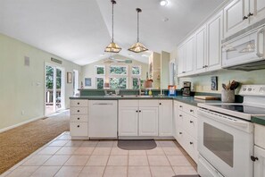 House, Multiple Beds, Kitchen (LAKE Reel Relaxed) | Private kitchen - Reel Relaxed - Lakefront w/ Private Dock! (Moneta)