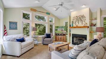 Rumah, Beberapa Tempat Tidur, dapur (LAKE Reel Relaxed) | Area keluarga