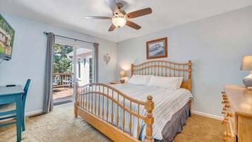 House, Multiple Beds, Kitchen (LAKE Reel Relaxed)