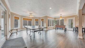 House, Multiple Beds, Hot Tub (LAKE Great Escape on Smith Mountain) | Game room