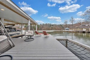 Property grounds - Great Escape on Smith Mountain Lake - Lakefront, Private Dock, & Hot Tub (Goodview)