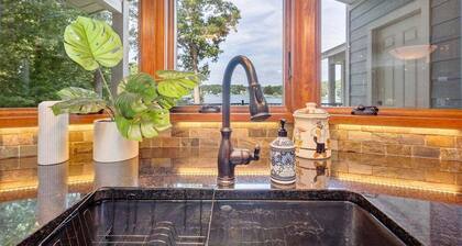 Private Lakefront Oasis - 5 Bedroom, Private Dock, & Firepit