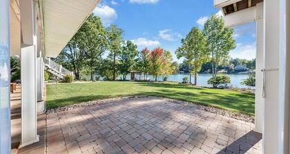 Lake Paradiso - Lakefront Home With Private Dock