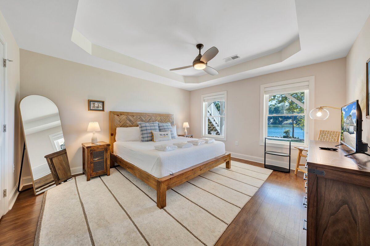 House, Multiple Beds, Patio (LAKE Paradiso)