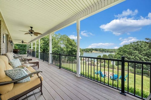 House, Multiple Beds, Kitchen (LAKE Lookout) | View from room