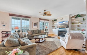 Casa, varias camas, cocina (LAKE Lookout) | Zona de estar