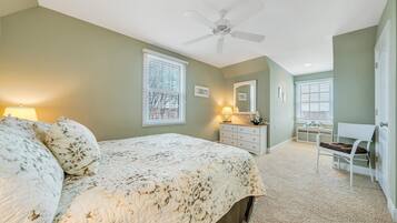 House, Multiple Beds, Kitchen (LAKE Lookout)