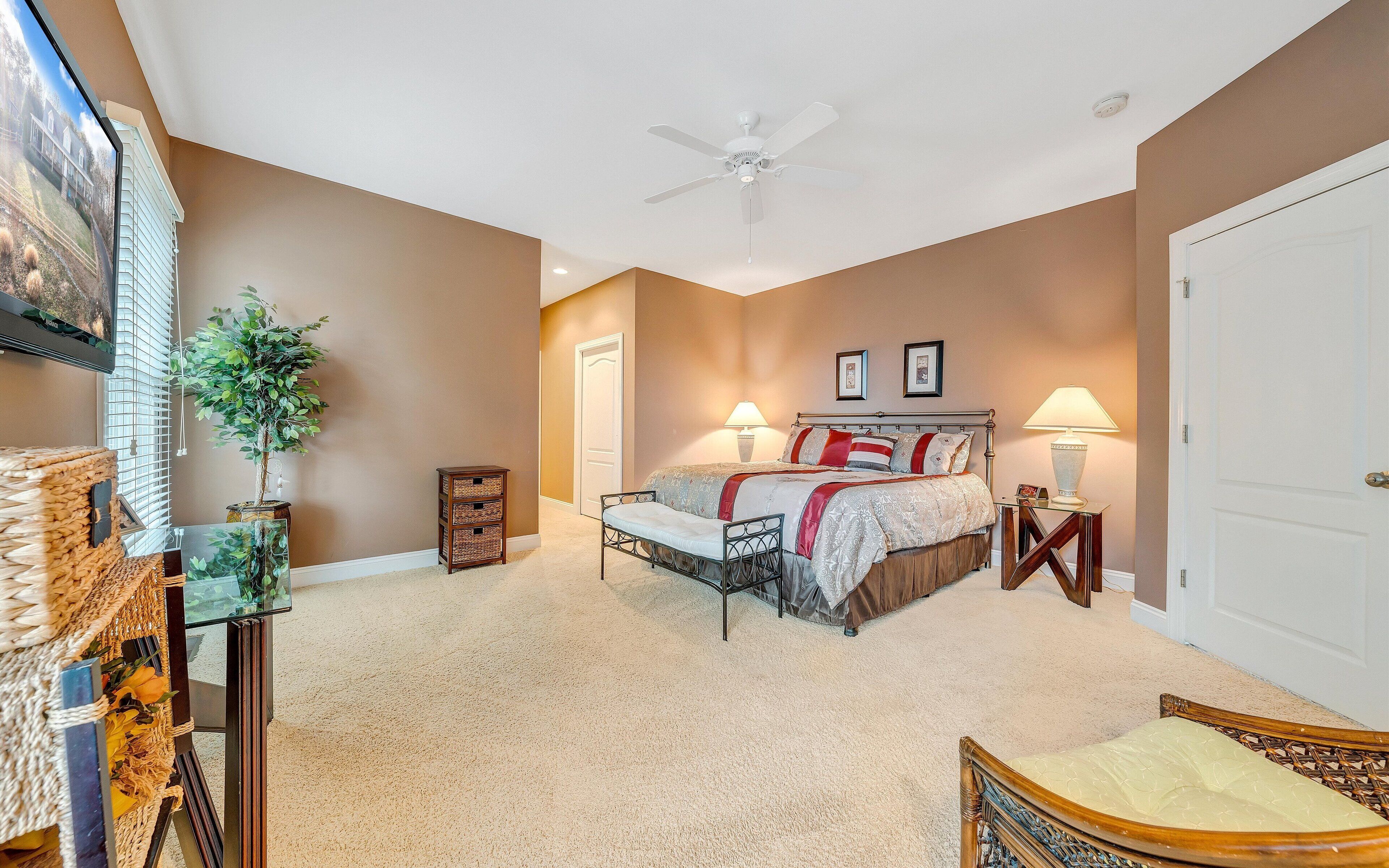 House, Multiple Beds, Kitchen (LAKE Lookout)