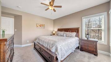 House, Multiple Beds, Patio (Serenity Shores)