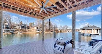 Serenity Shores - Private Lakefront Home With Dock