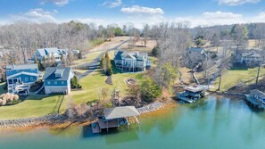 Exterior - Serenity Shores - Private Lakefront Home With Dock (Moneta)