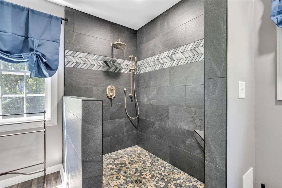 House, Berbilang Katil, Pool Access (Lakeview Village East) | Bilik Mandi | Tuala disediakan 
