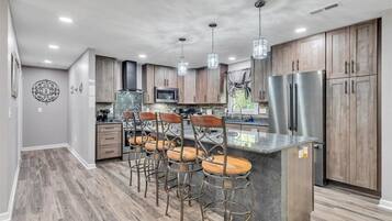 House, Multiple Beds, Pool Access (Lakeview Village East) | Private kitchen