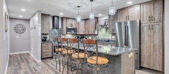 Lakeview Village East - Community Pool, Tennis & Boat Ramp!
